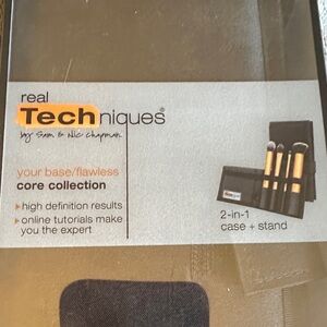 NEW Real Techniques core collection brush set